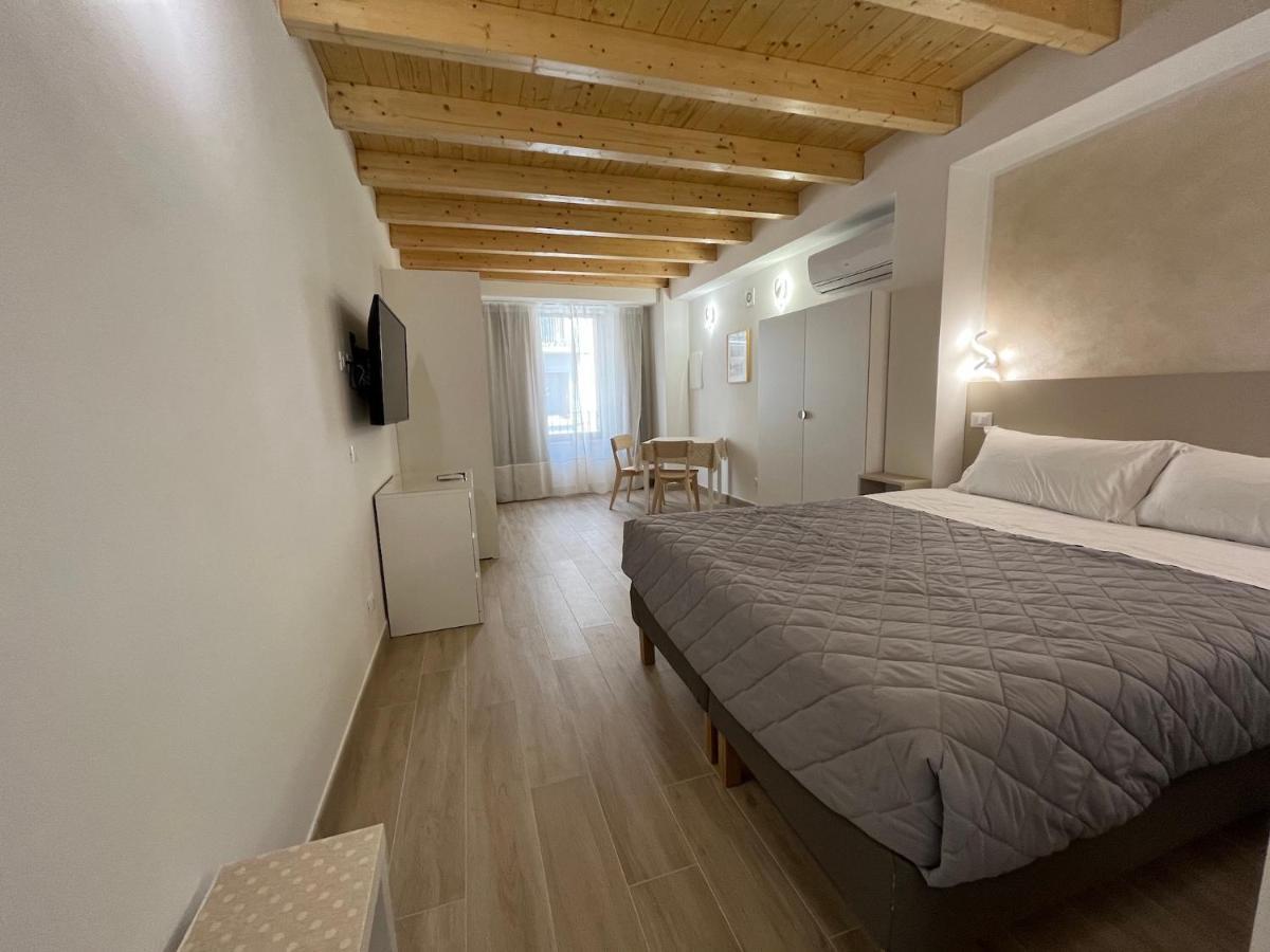 Anfite Apartments Santa Maria Desenzano del Garda Eksteriør bilde